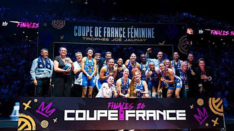 BALLE ORANGE – La Coupe pour Basket Landes. L’Élan reprend sa course